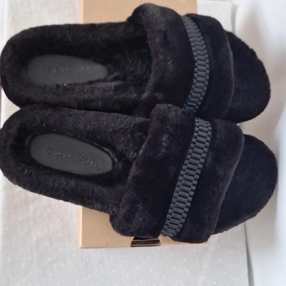 Kendall + Kylie Black Fuzzy Slide Sandals Size 9